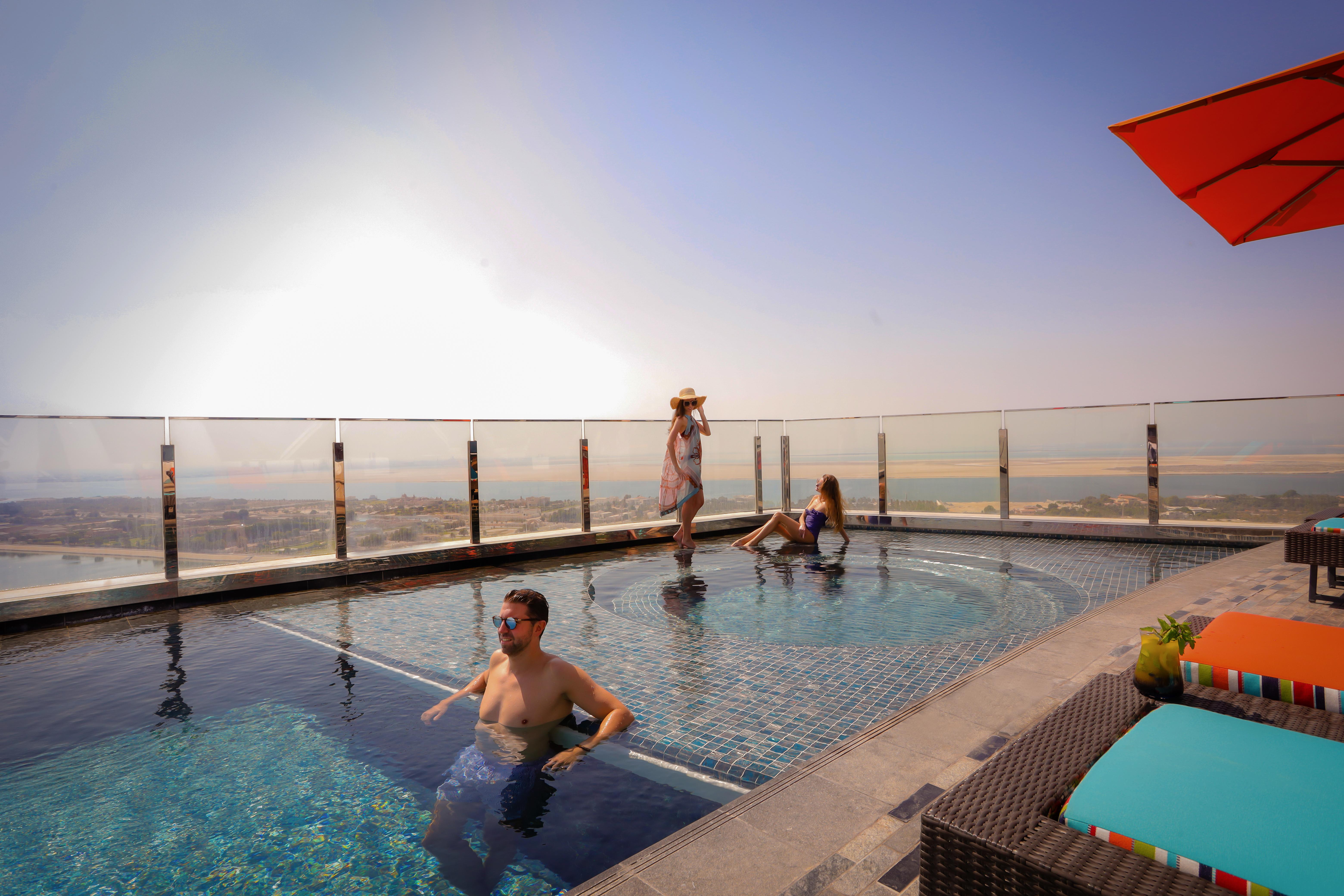 Andaz Capital Gate Abu Dhabi, By Hyatt Hotel Kültér fotó Rooftop pool at the Grand Hyatt Hotel, Amman, Jordan