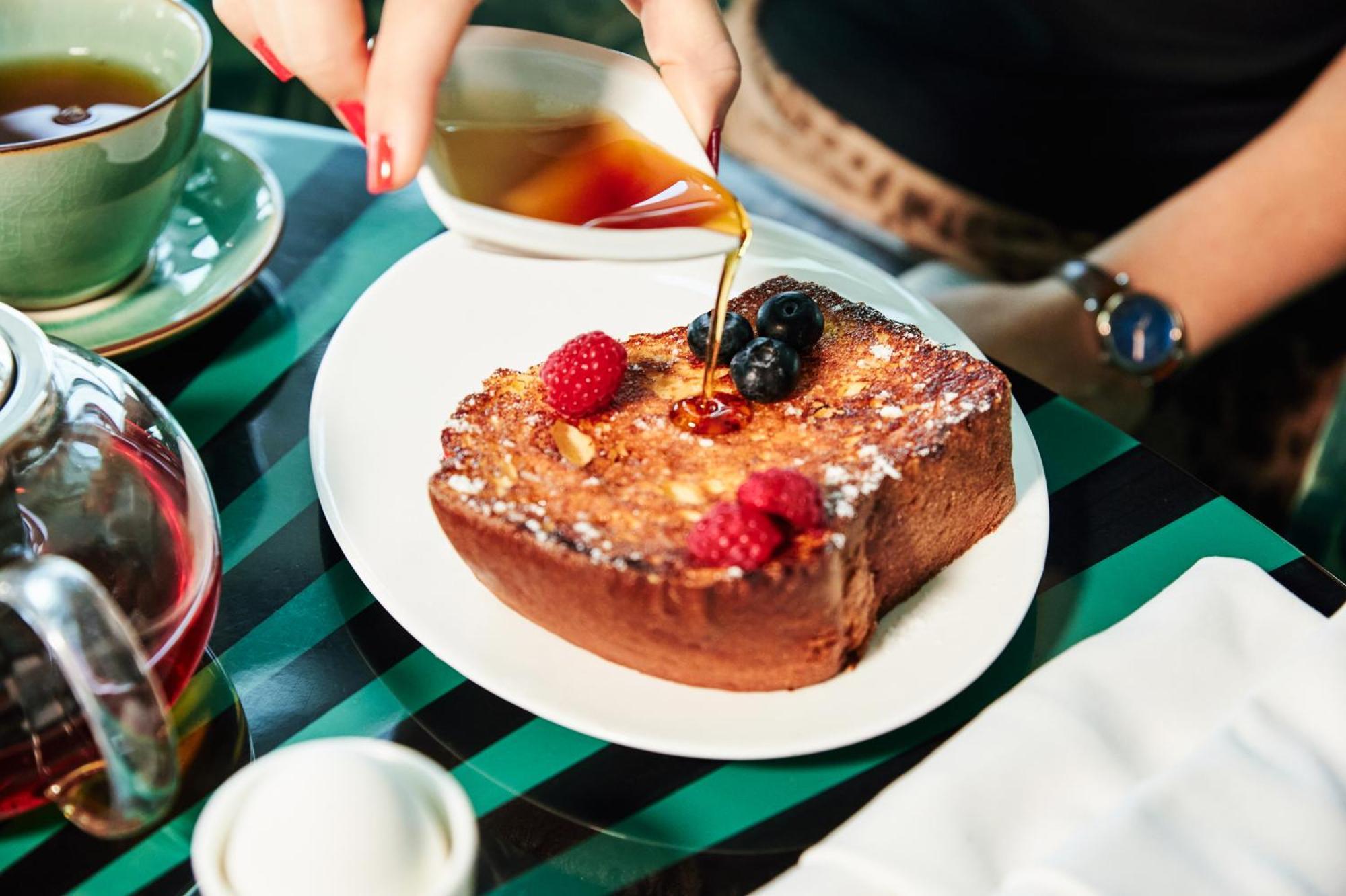 Andaz Capital Gate Abu Dhabi, By Hyatt Hotel Kültér fotó French toast