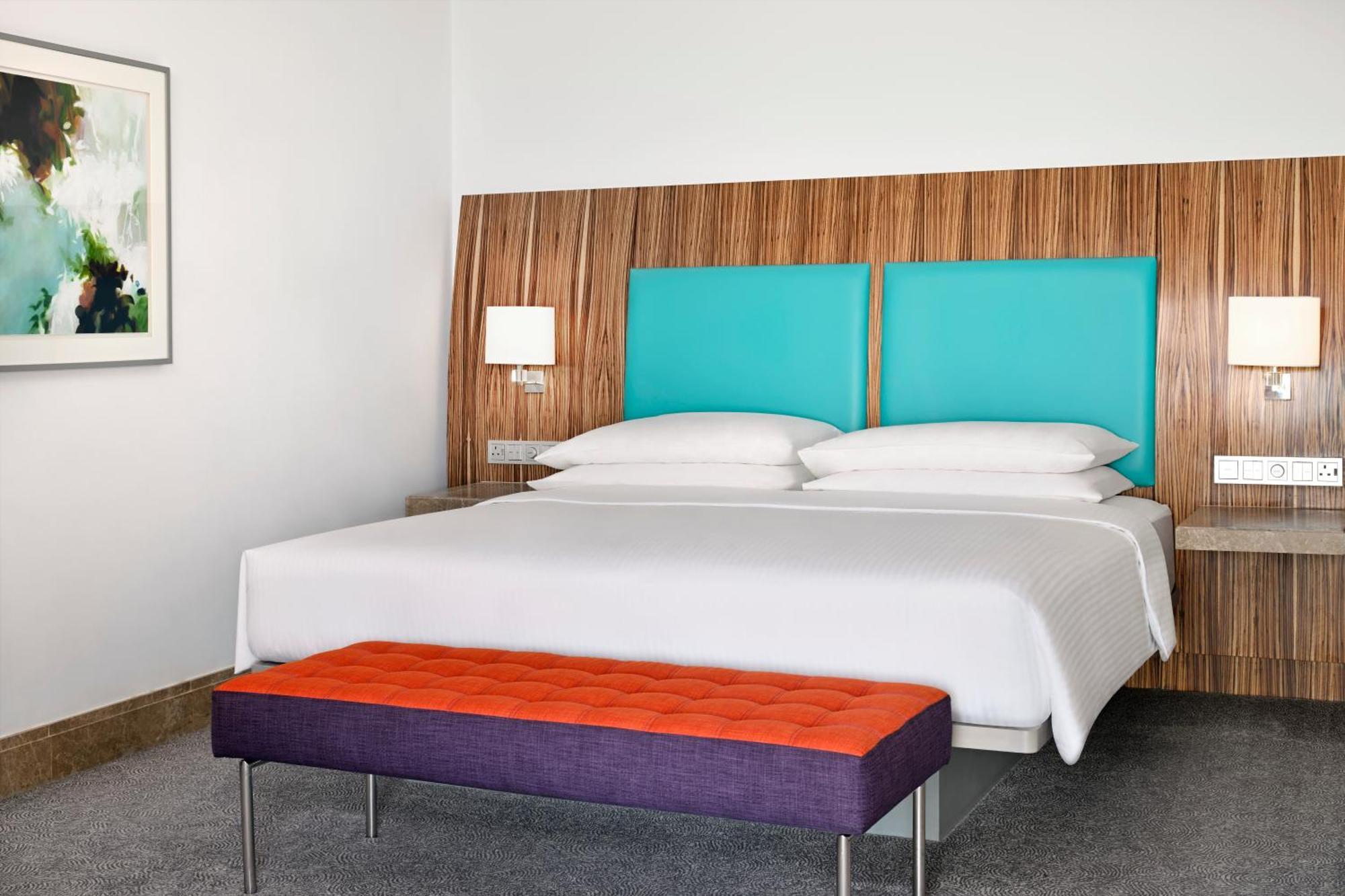 Andaz Capital Gate Abu Dhabi, By Hyatt Hotel Kültér fotó A bedroom at the Standard East Village